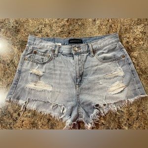Aeropostale High Rise Vintage shorty. Size 6.